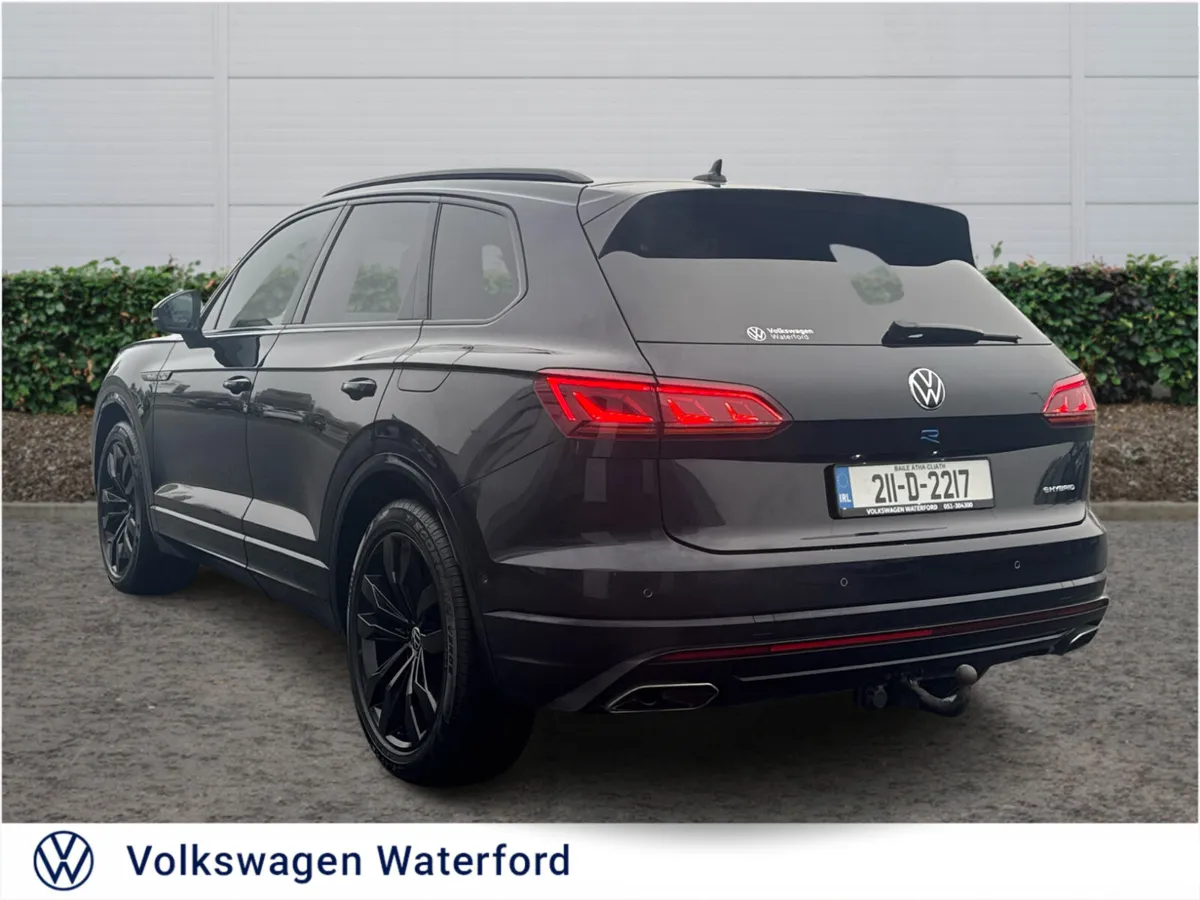 Volkswagen Touareg  R 3.0TSI 462HP 4M DSG - Image 2