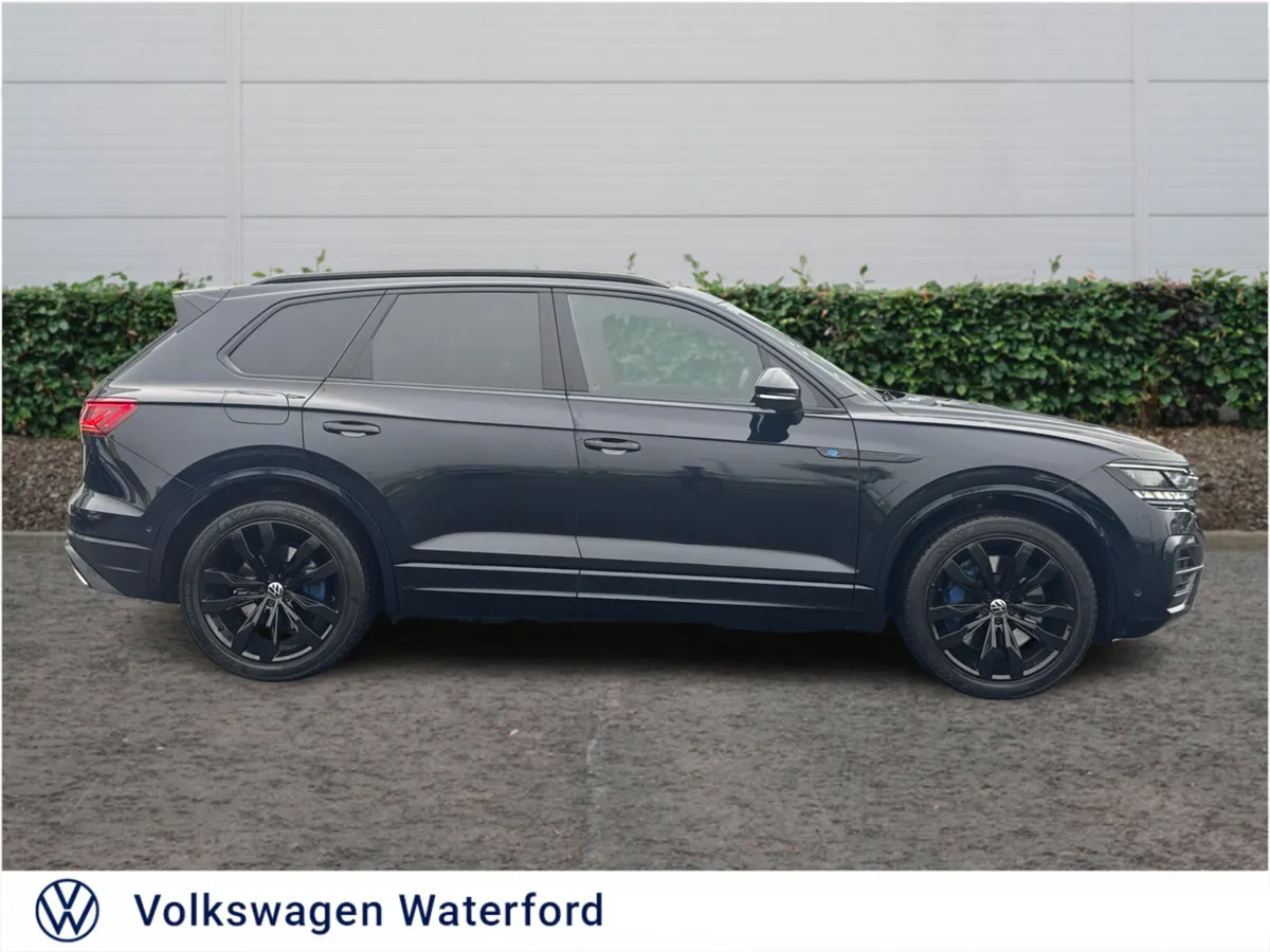 Volkswagen Touareg  R 3.0TSI 462HP 4M DSG - Image 3