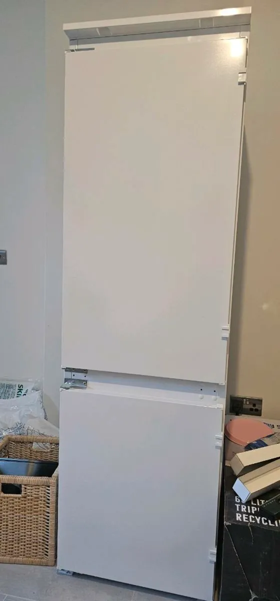 Fridge-freezer - Image 2