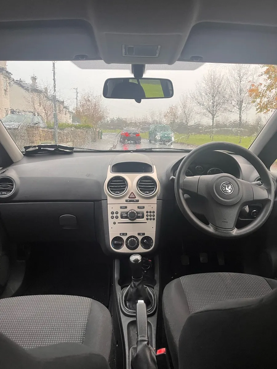 Vauxhall Corsa 2010 (New NCT 08/26) - Image 4