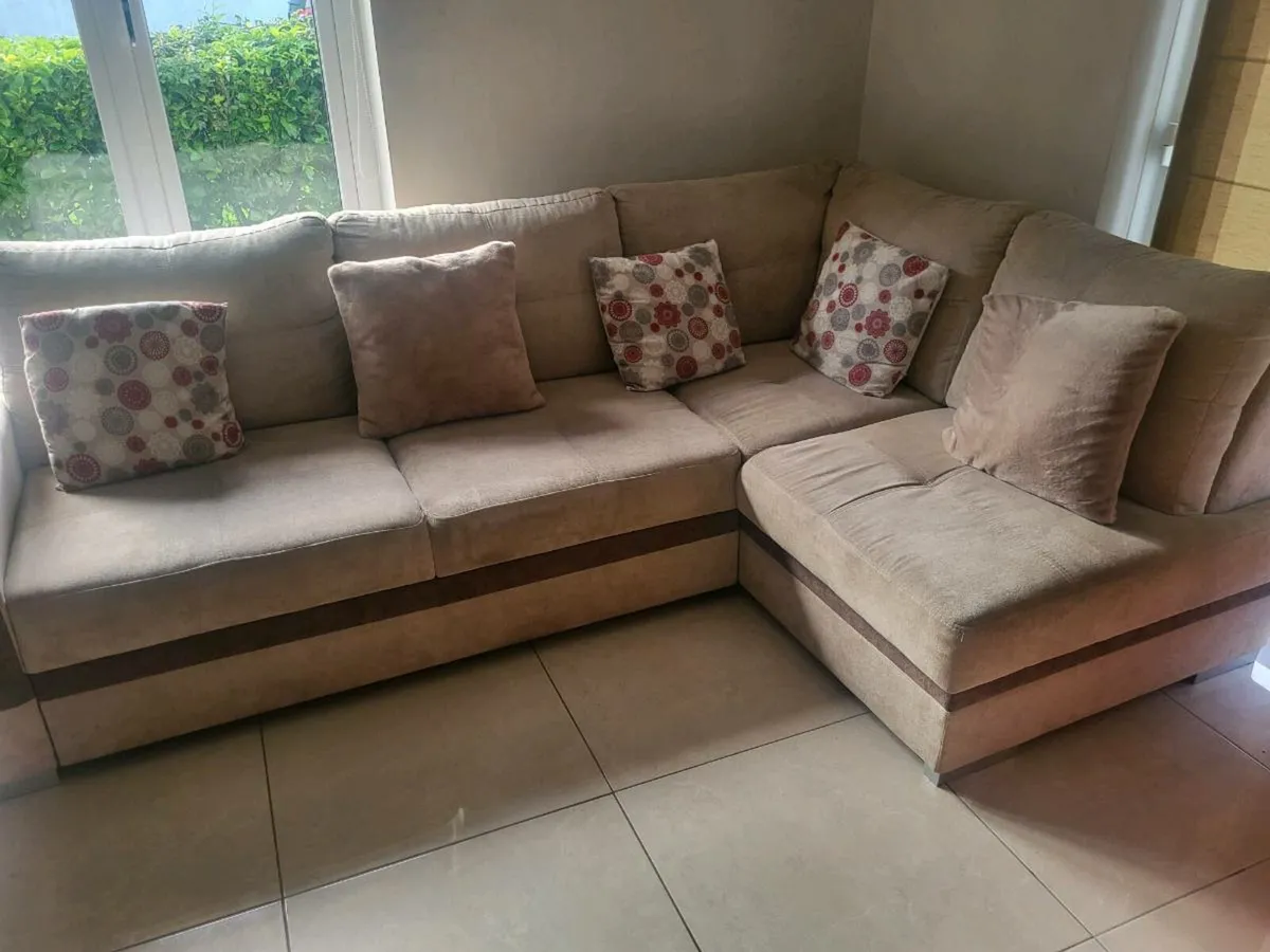 Corner sofa bed - Image 1