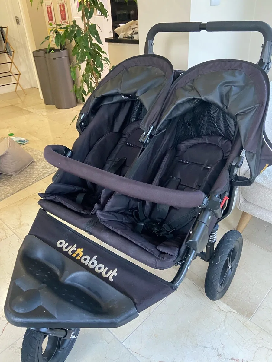 Out n about double buggy - Image 1