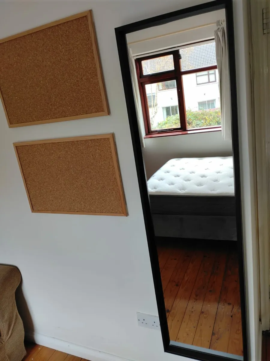 Large mirror - Image 2