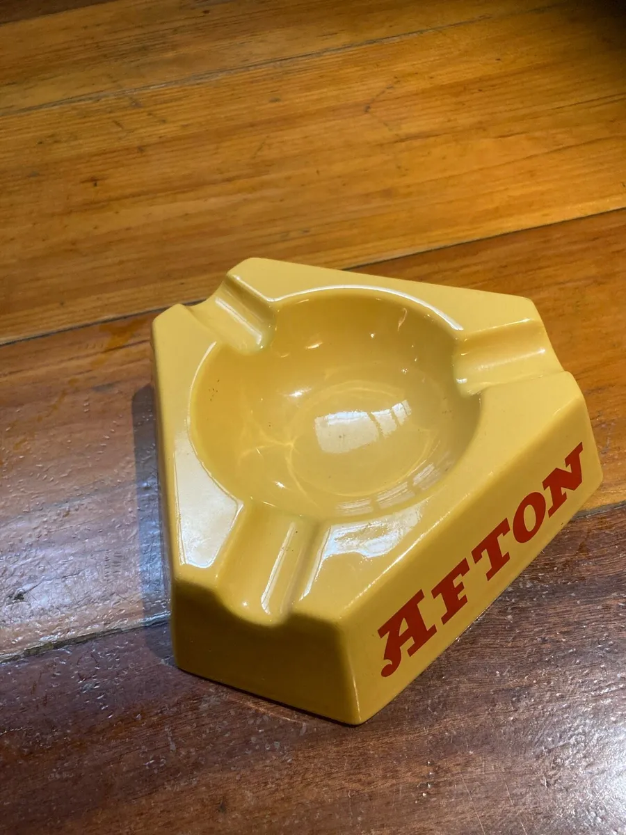 Pub Memorabilia - Image 4