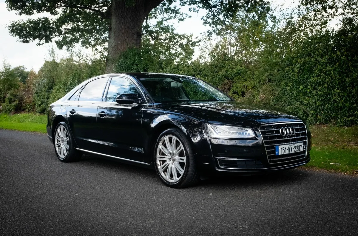 Audi A8 2015 - Image 2