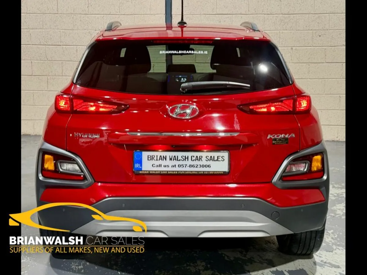 Hyundai KONA KAUAI EXECUTIVE 5DR - Image 2