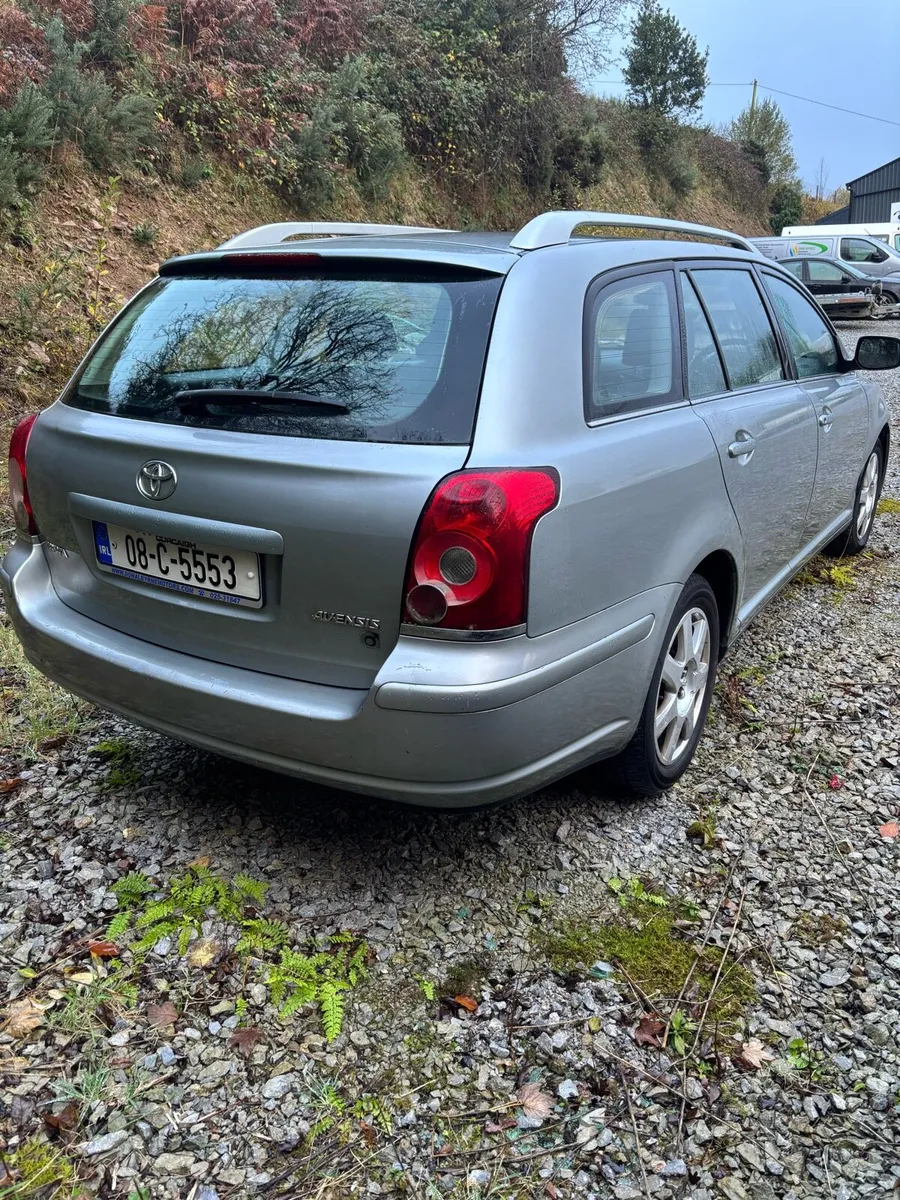 Toyota Avensis - Image 2