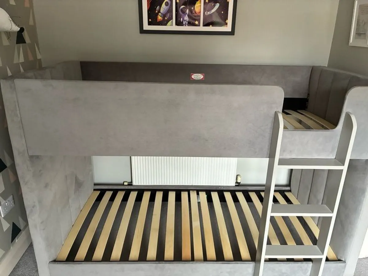 Panelled Velvet Bunk Bed + 2 Mattress - Image 2