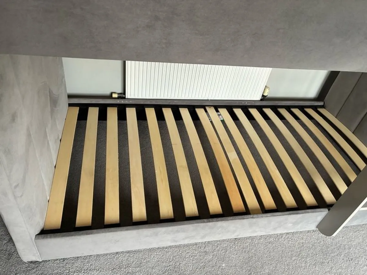 Panelled Velvet Bunk Bed + 2 Mattress - Image 4