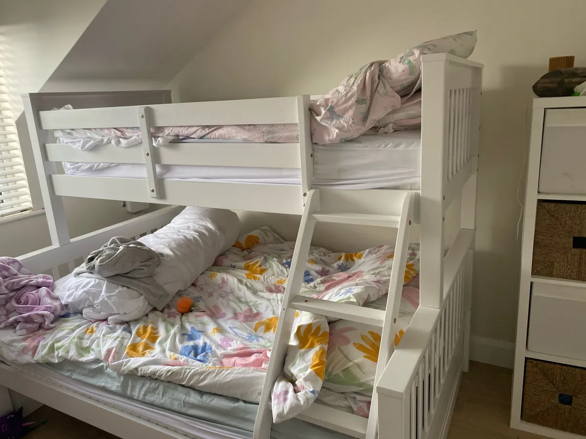 Single bed and mattress - bought new from EZ Livin - Image 2