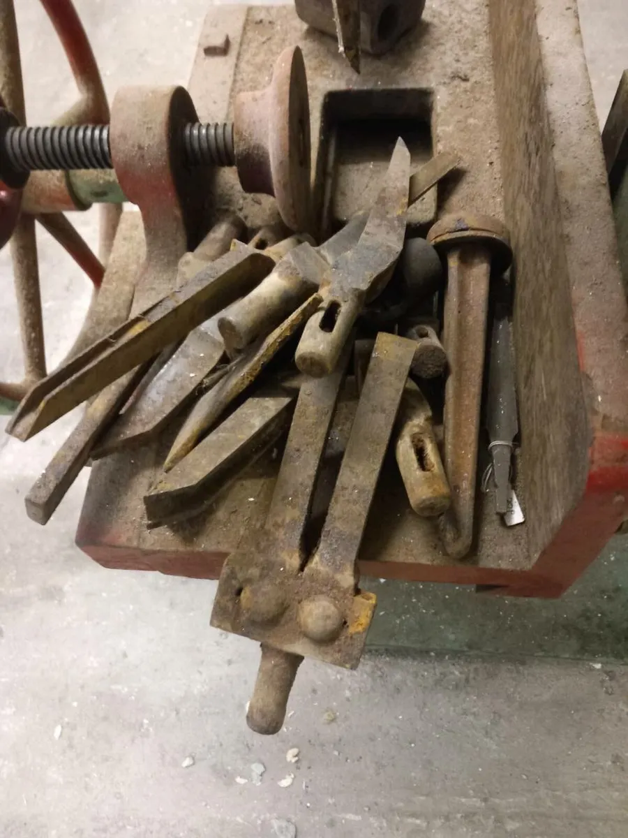 Antique carpenters machine - Image 4