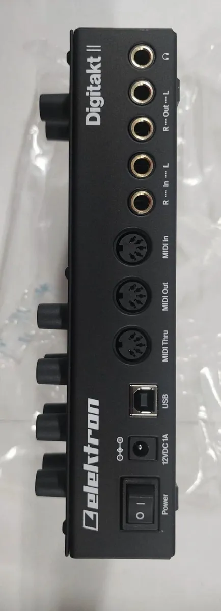 Elektron Digitakt II 16-Track Drum Computer - Image 4