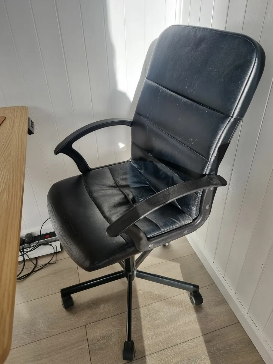 Office chair - Image 2
