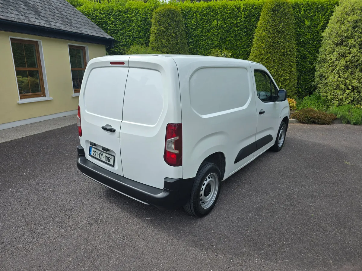 Citroen Berlingo 2022 - Image 4
