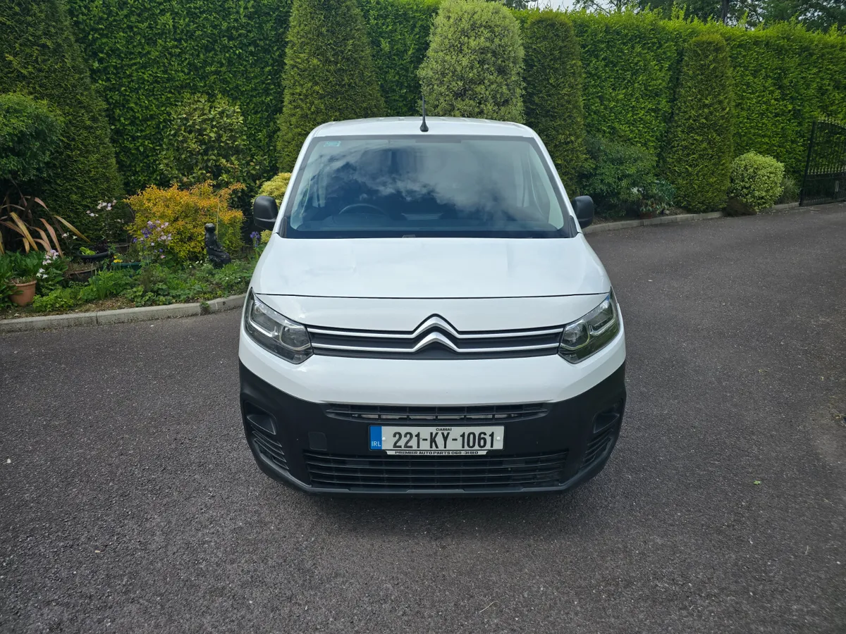 Citroen Berlingo 2022 - Image 2
