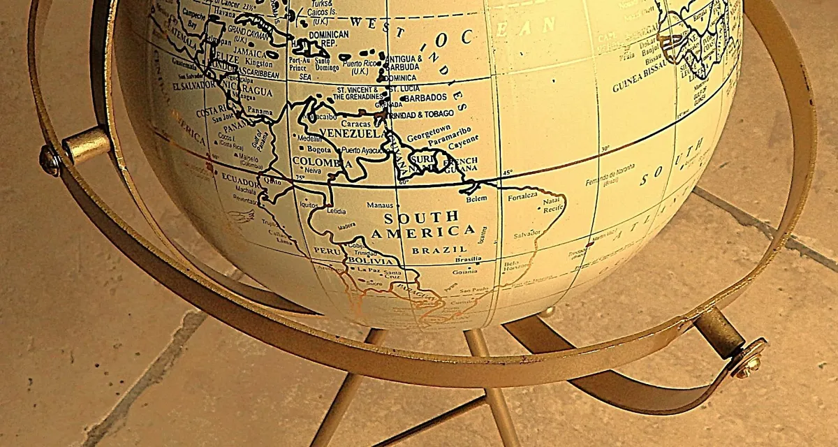 Desktop Rotating World Globe on Metal Stand - Image 2