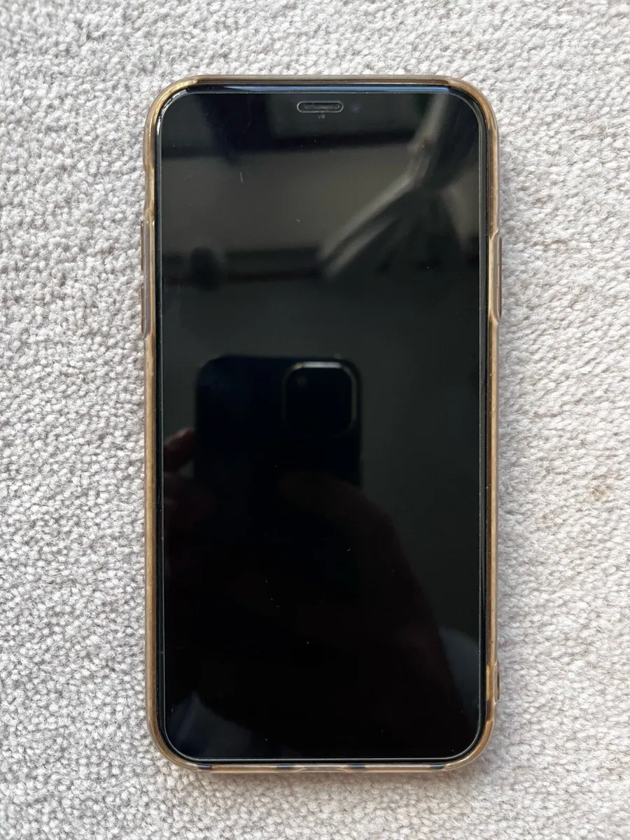 Iphone 11, 64Gb, purple. - Image 1