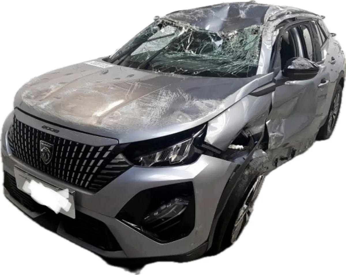 Breaking 2023 Peugeot 2008 1.2 puretech - Image 1