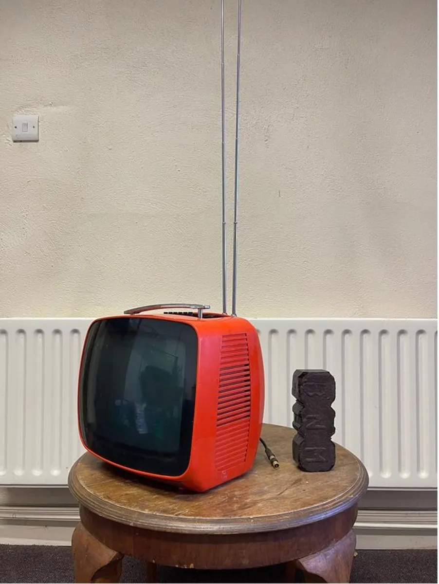 Spaceage Vintage Retro TV Italian - Image 2