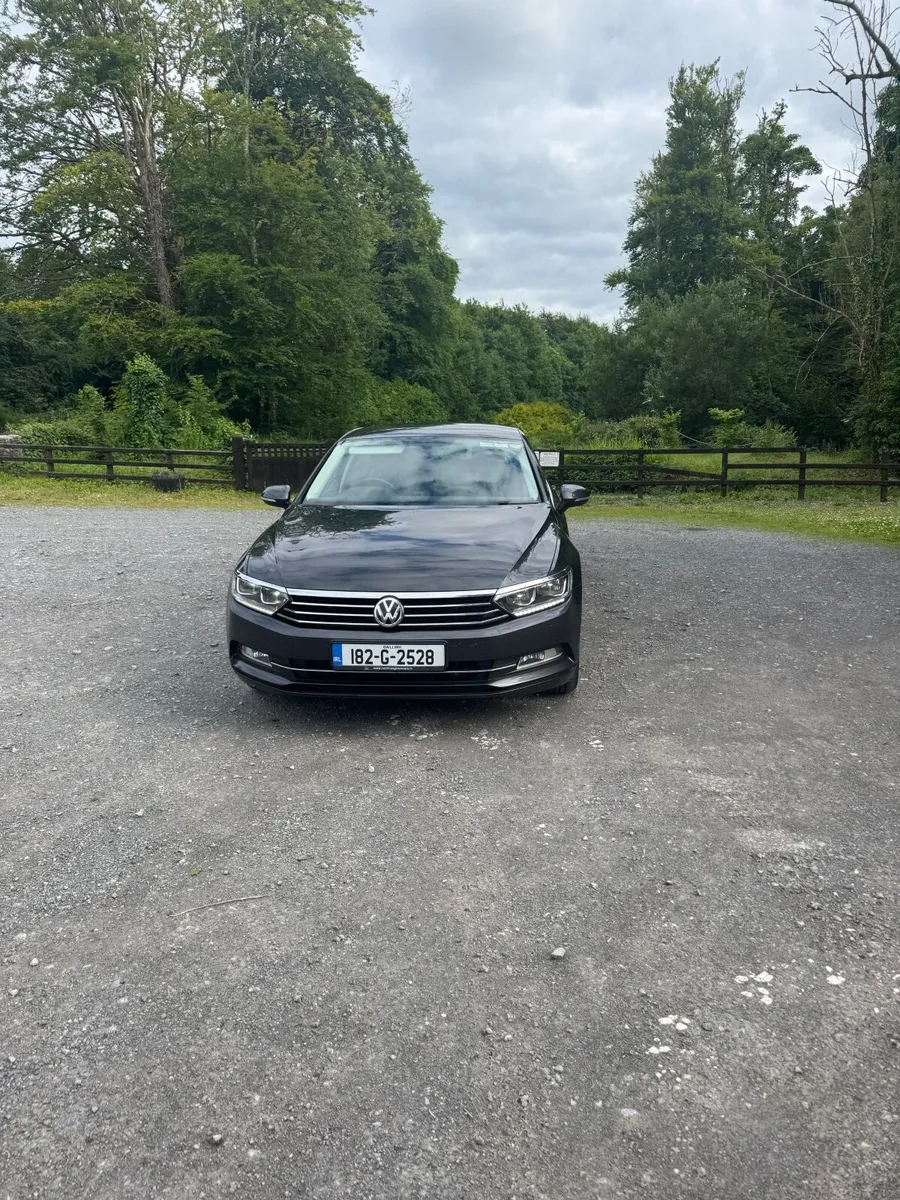 Volkswagen Passat 2018 - Image 3