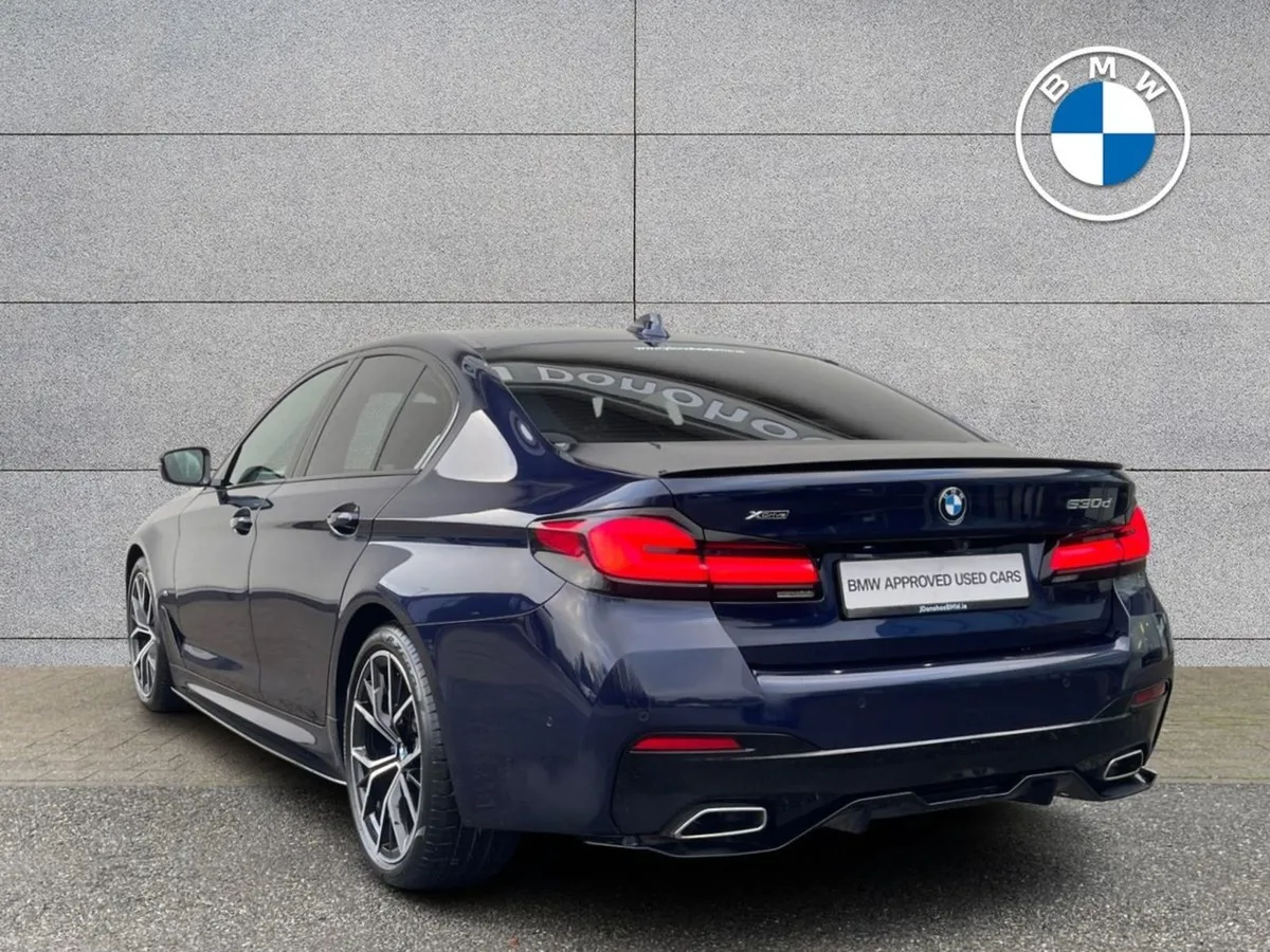 BMW 5 Series 530d Xdrive M Sport Saloon - Image 3