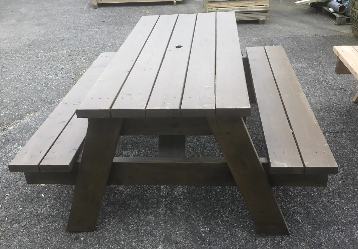 Picnic Table painted chestnut brown - Image 2