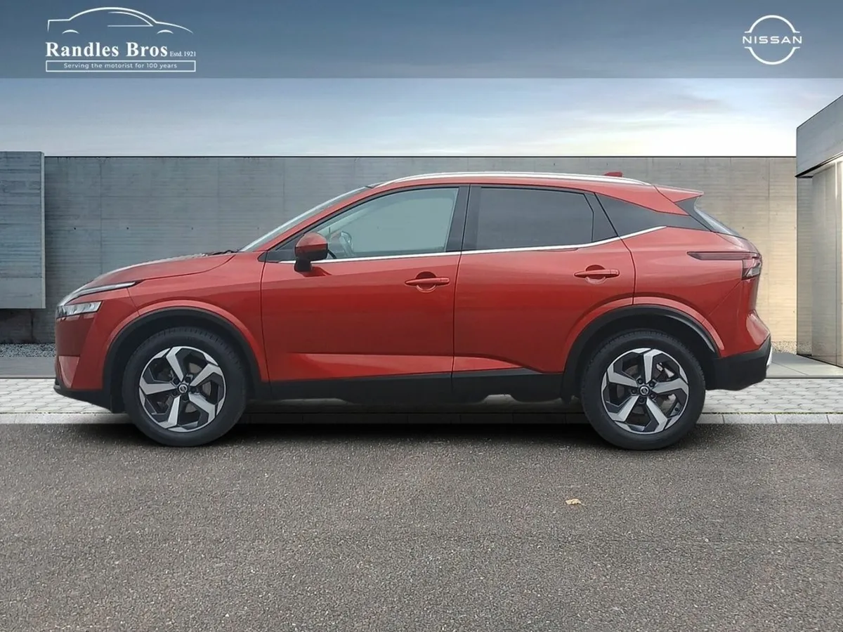 Nissan Qashqai 1.3 PET MILD HYBRID SV PREMIUM CVT - Image 3