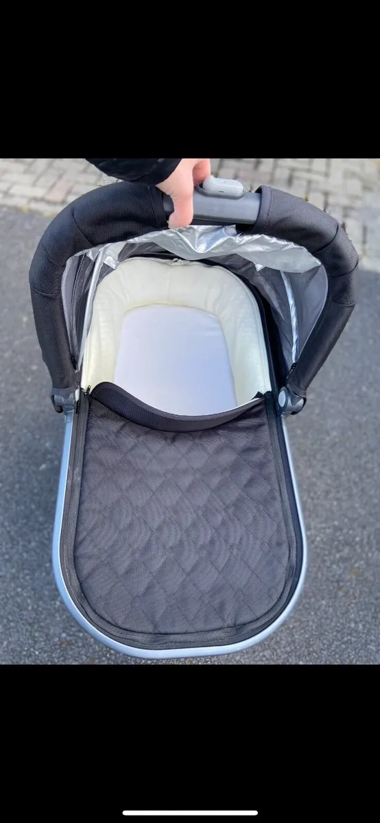 Uppababy Vista Travel System - Image 3