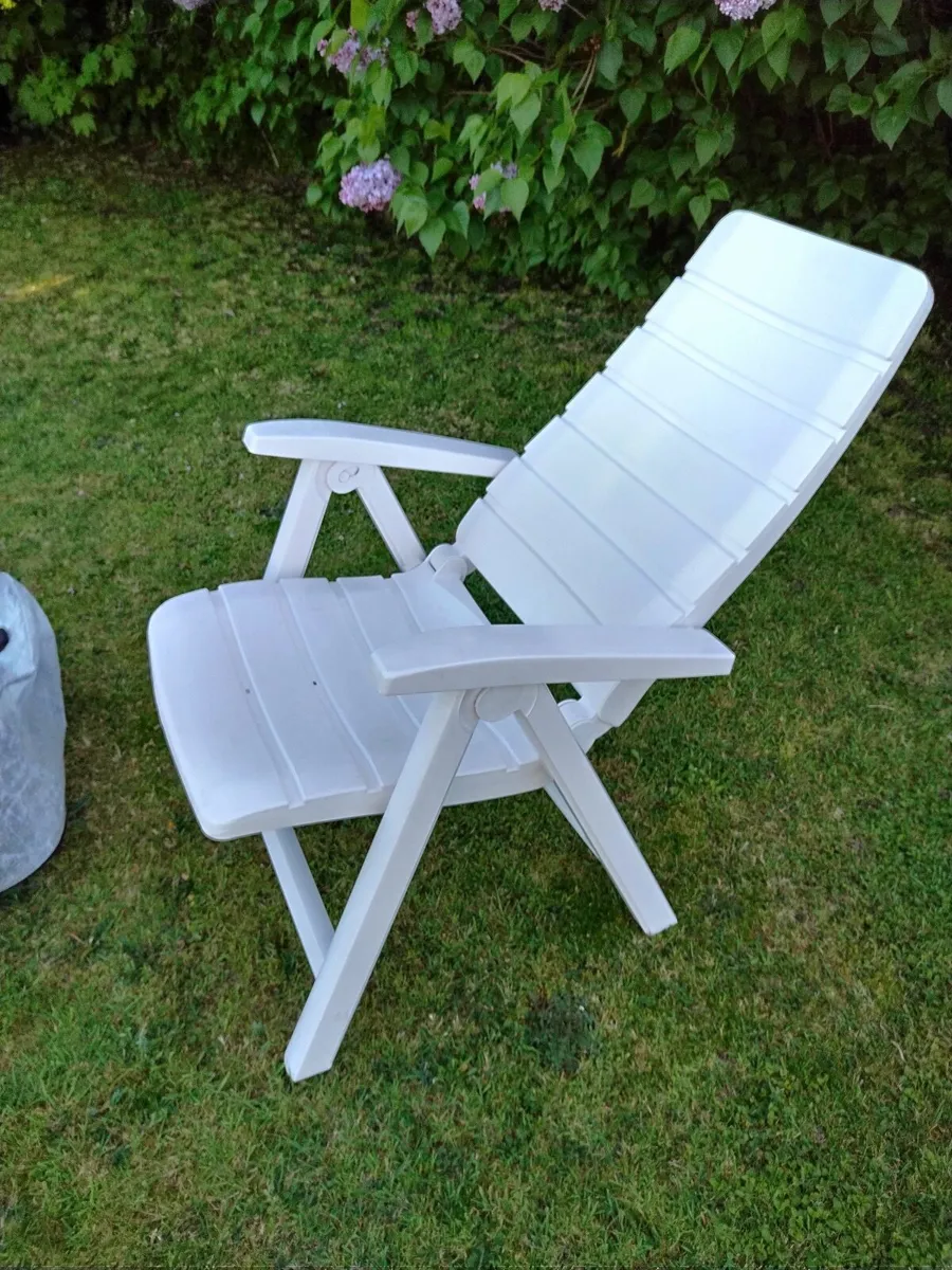 Garden Chair with Cushion and Storage Bag €60 - Image 4