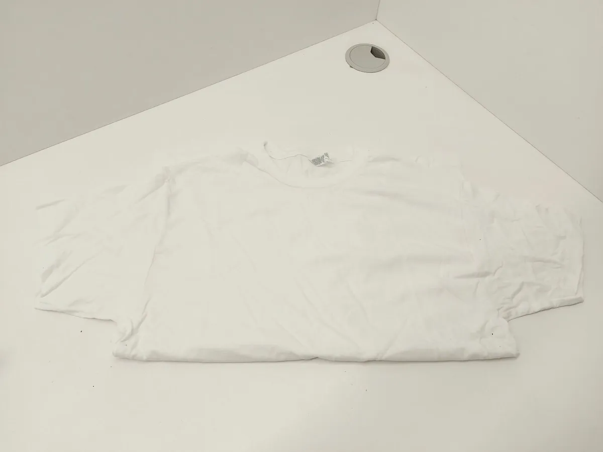 Online Auction Of White T-Shirts & More! - Image 1