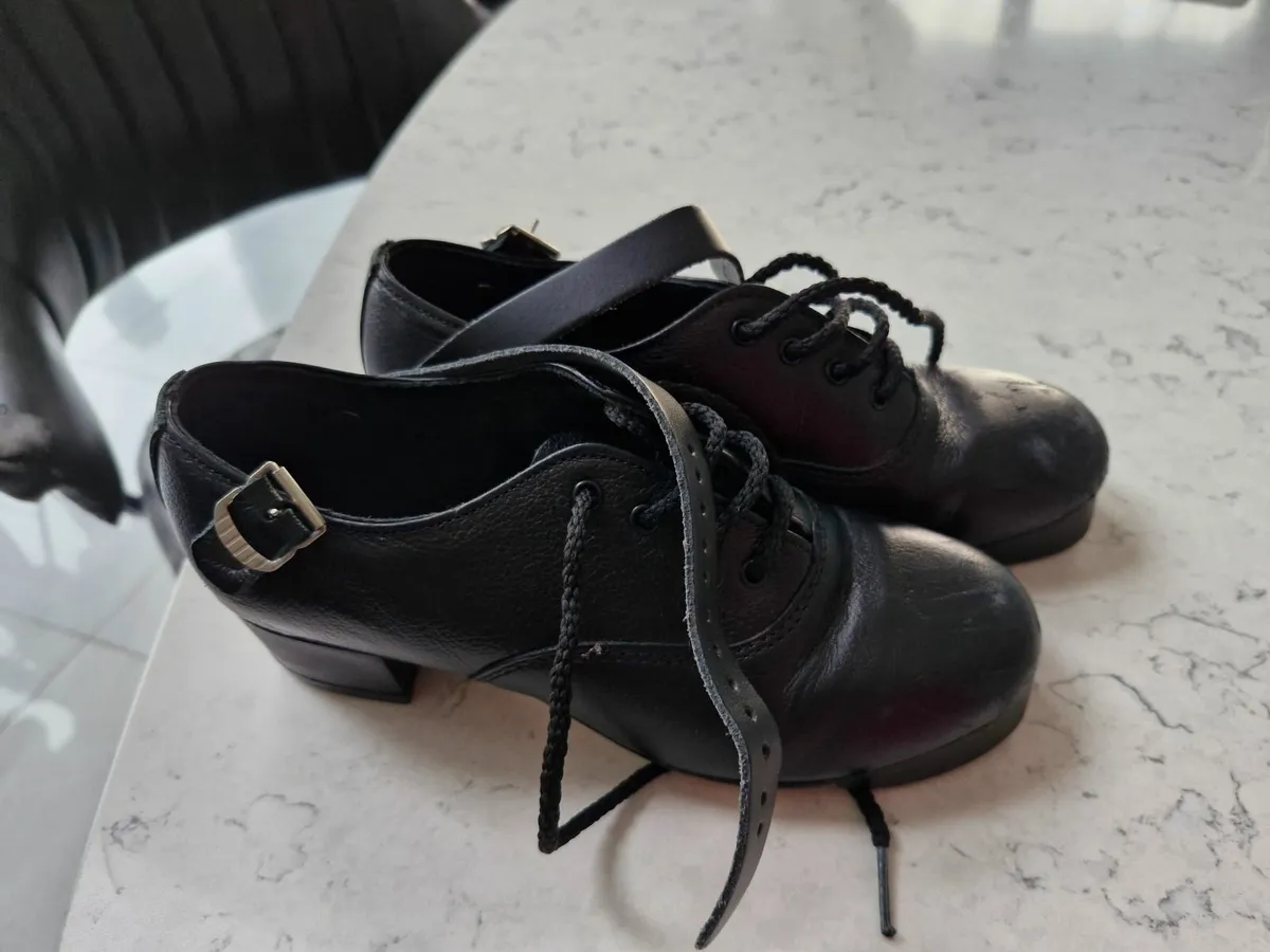 Irish dancing shoes - Image 1