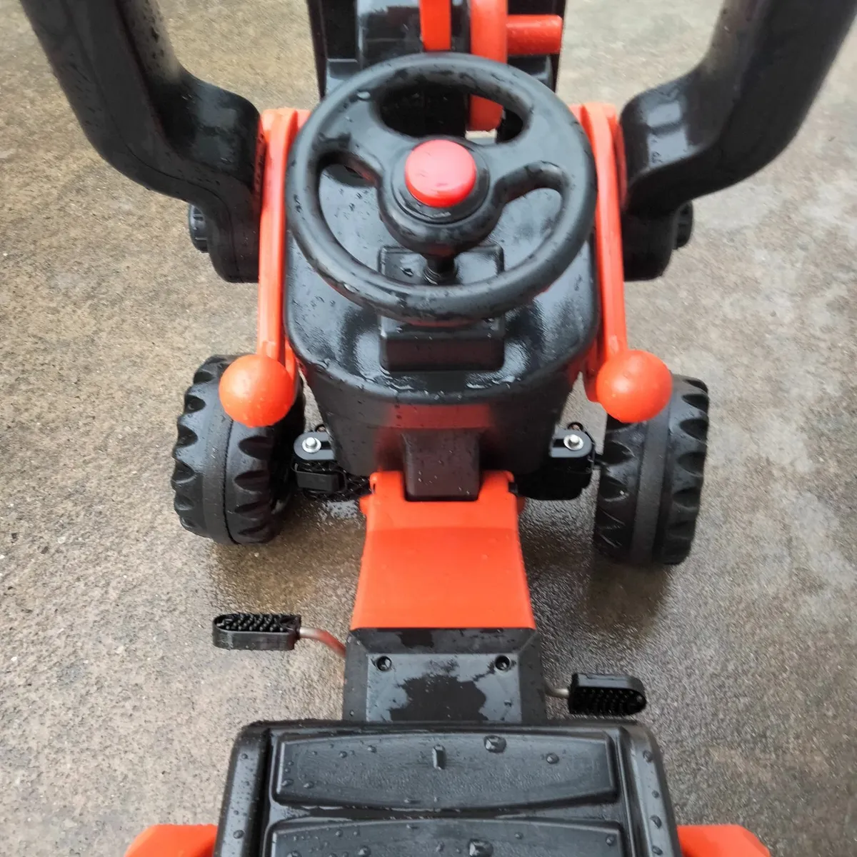 Linde ride on pedal forklift - Image 3
