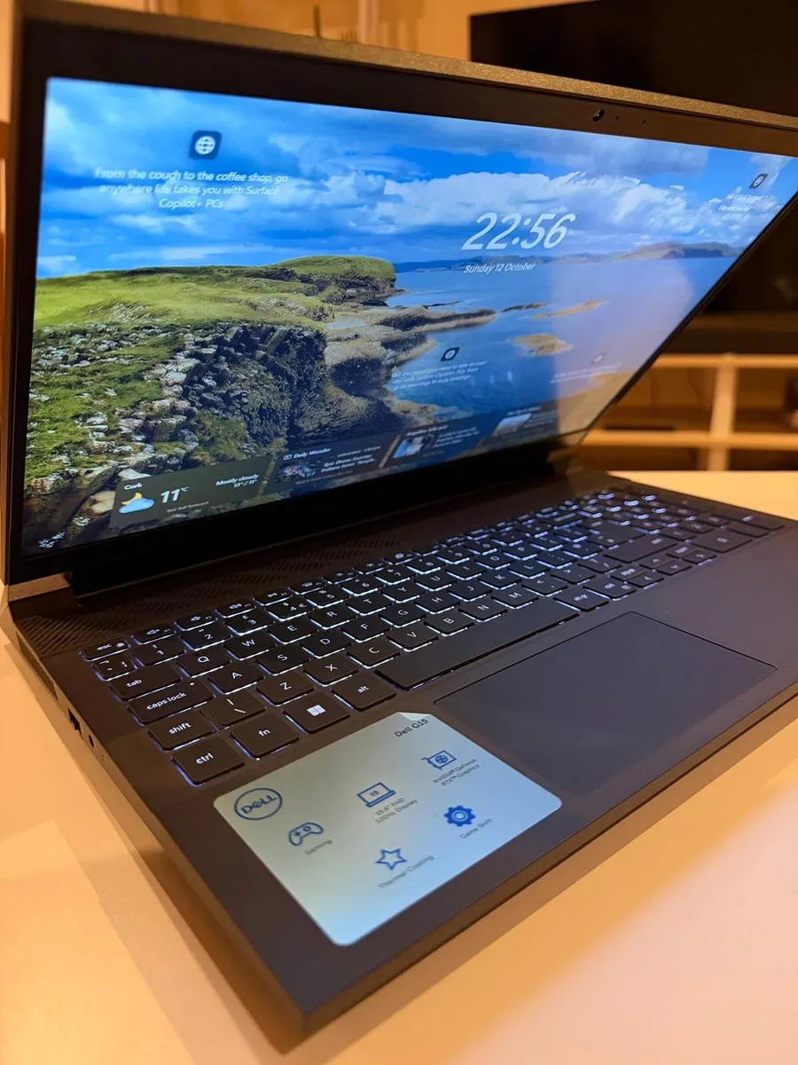 Dell G15 5530 Gaming Laptop - Image 1