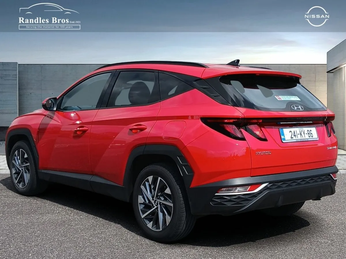 Hyundai Tucson 2WD Executive - Image 4