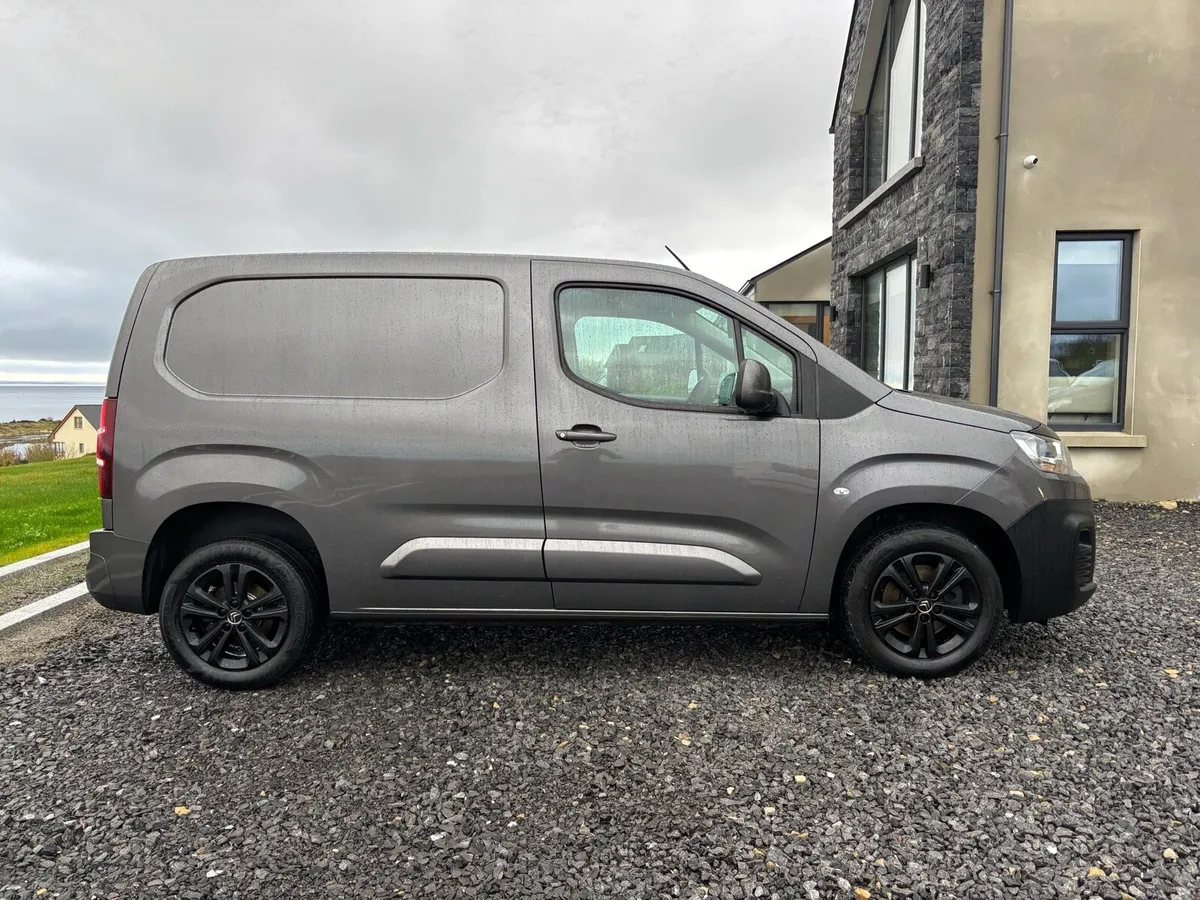 2020 Citroen Berlingo Driver Pro (130 BHP) - Image 4