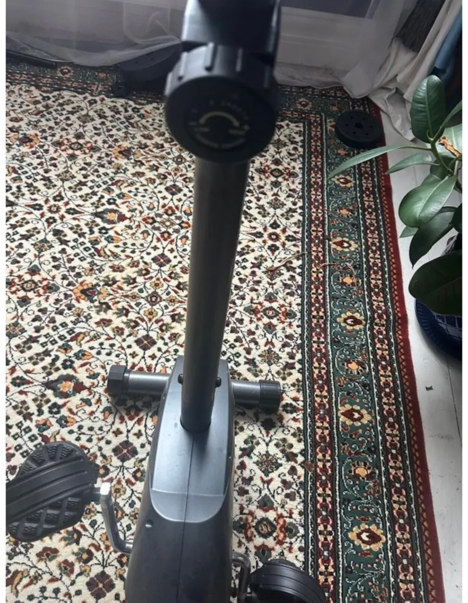 Exercise bike - Image 3