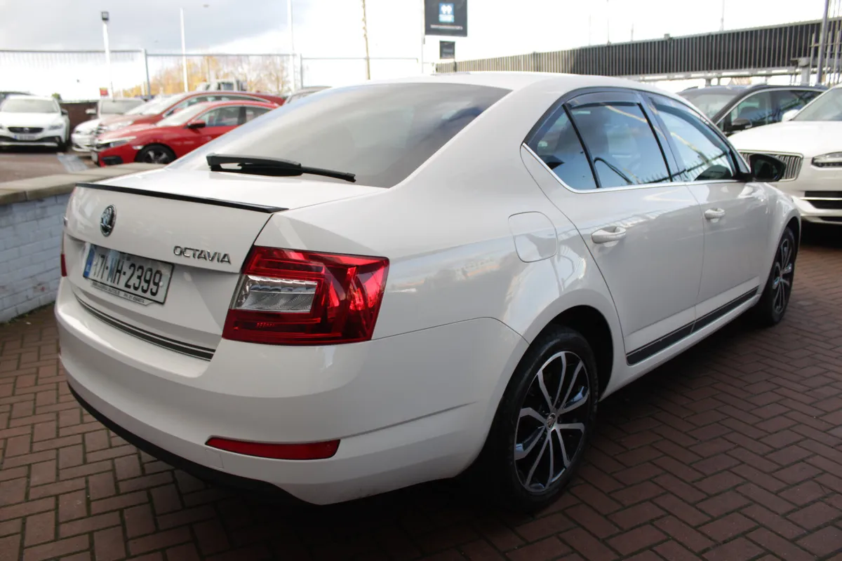 Skoda Octavia 2017 - Image 4