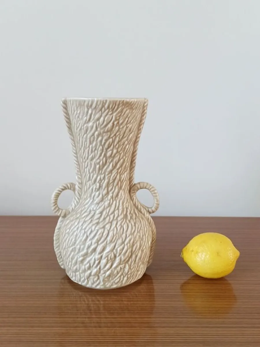 Vintage Sylvac rope handles vase  height 23cm - Image 1