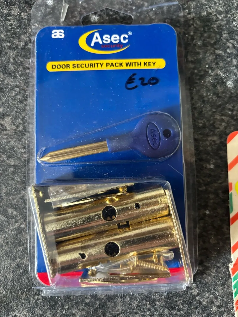 Door locks handles hinges etc - Image 3