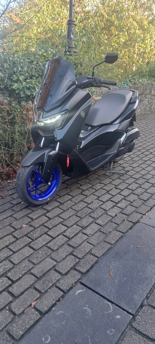 2025 Yamaha Nmax125 - Image 3