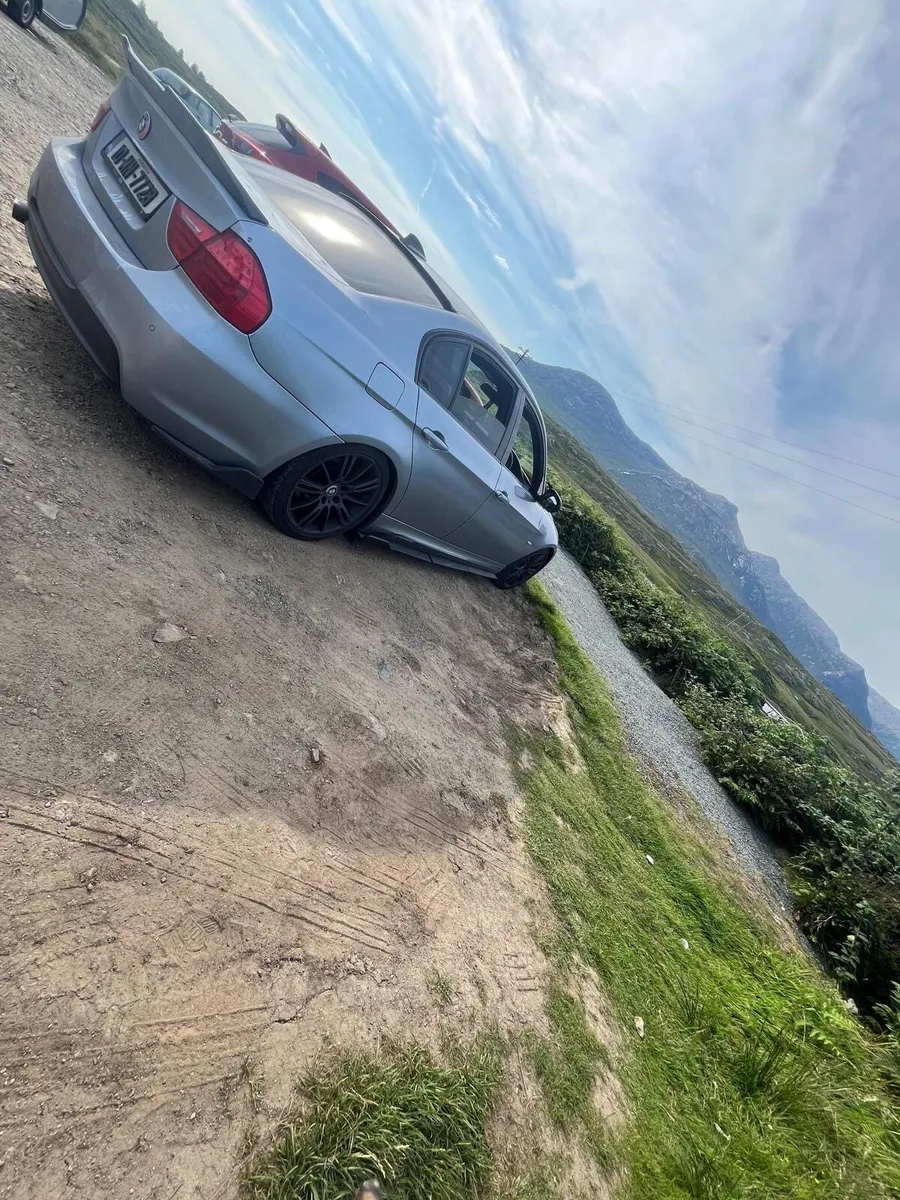 BMW 318D msport - Image 3