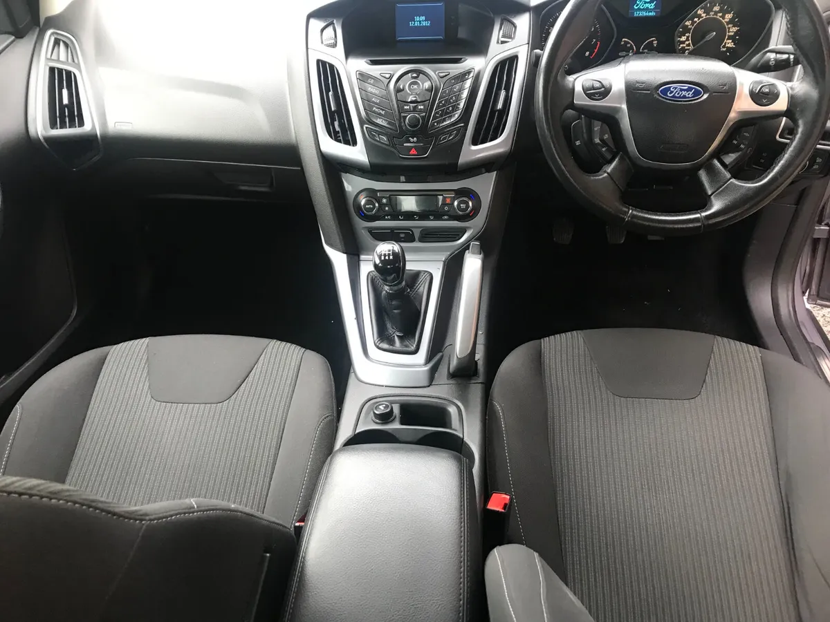 141 Ford Focus 1.6 Petrol New Nct. - Image 4