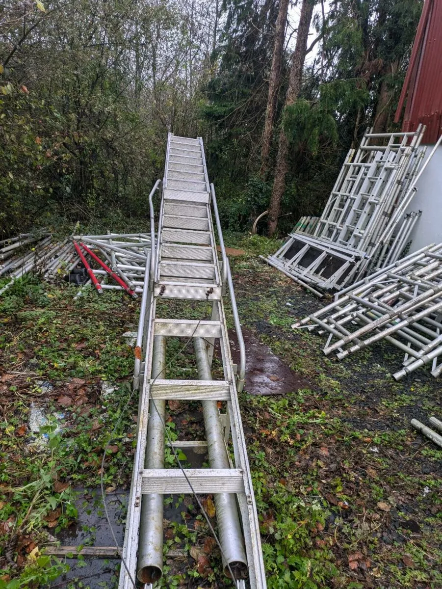 Fire escape ladder - Image 1