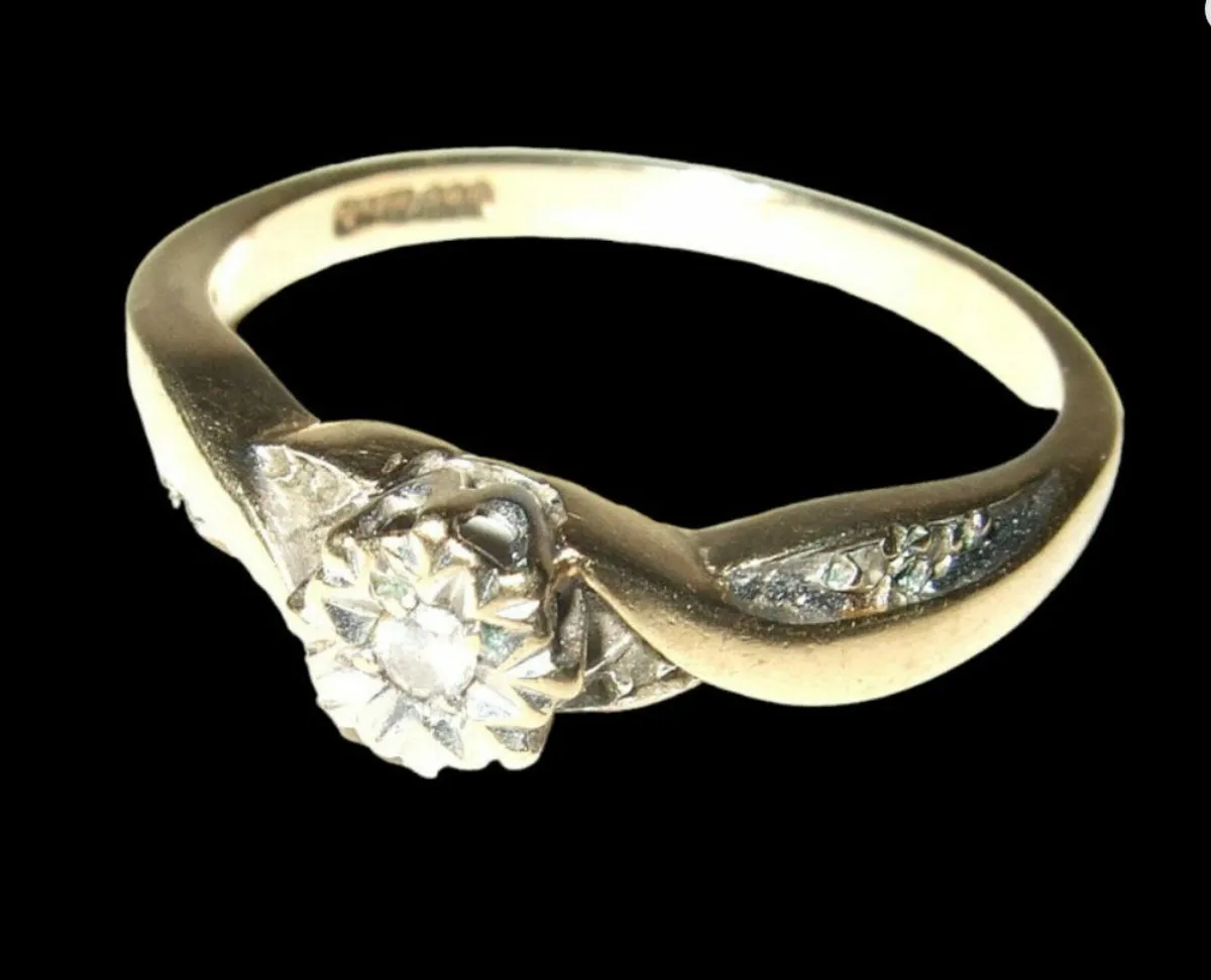 Vintage Hallmarked Diamond 9ct Ring - Image 4
