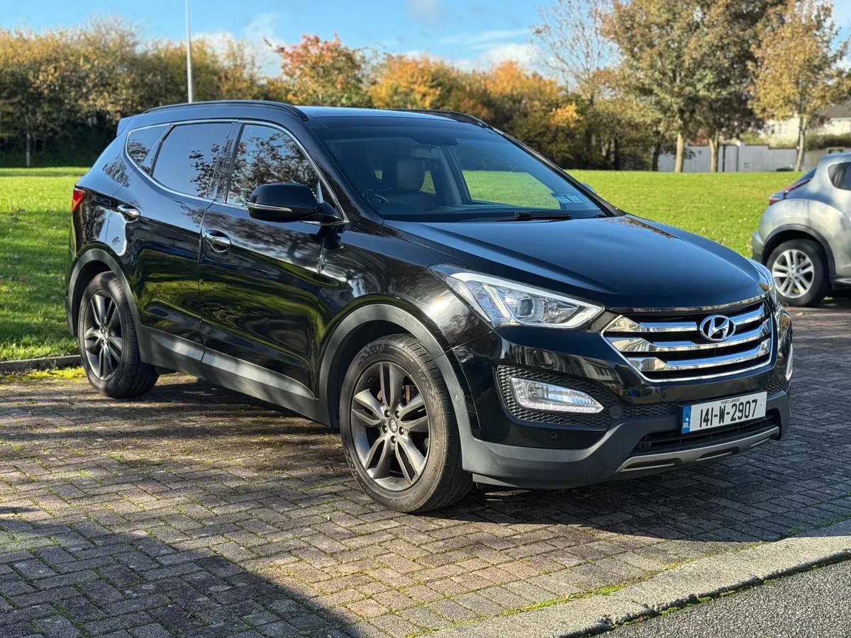 Hyundai Santa Fe 2014 - Image 1