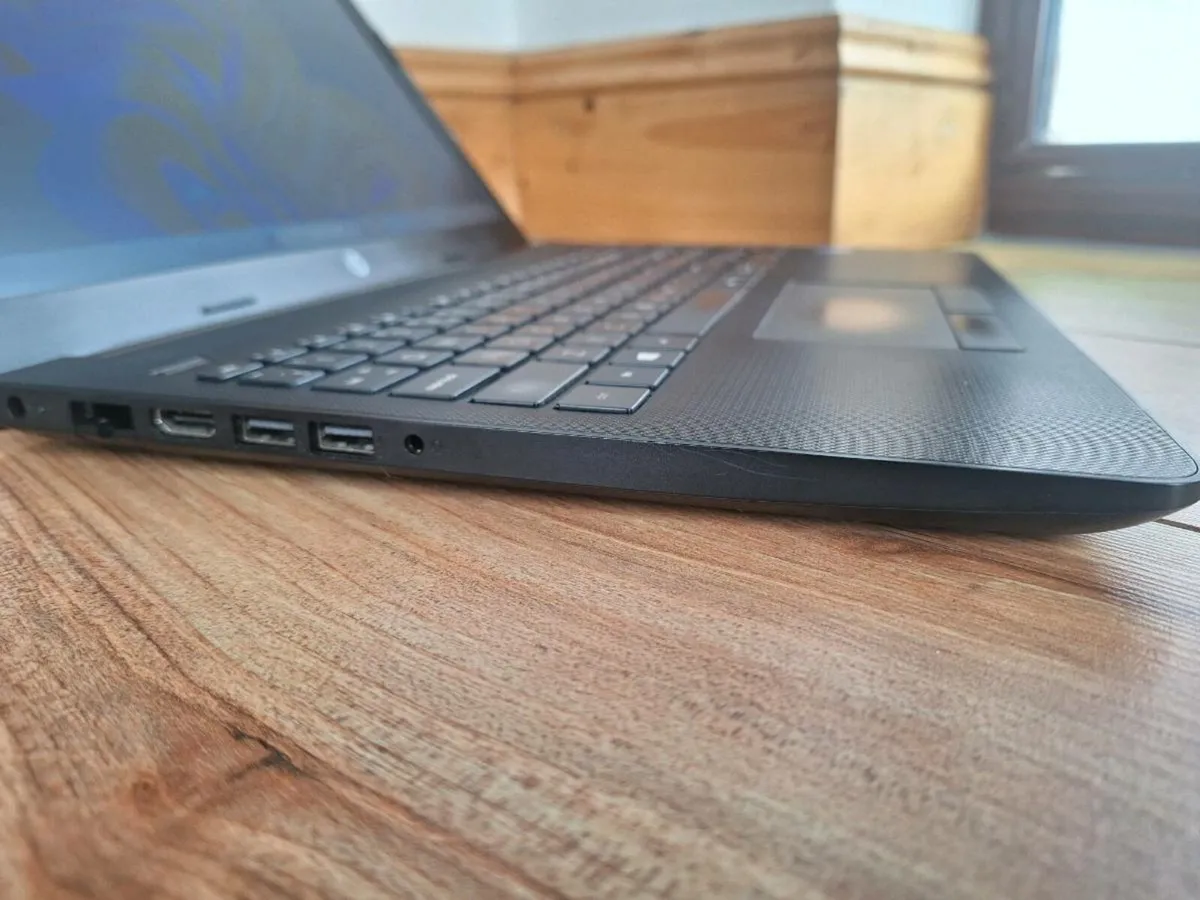 HP Pavilion 15 - Image 4