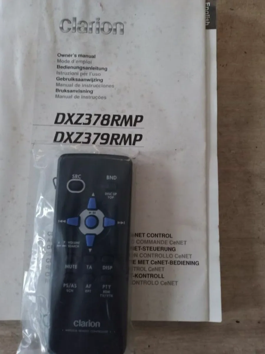 clarion radio/cd - Image 3