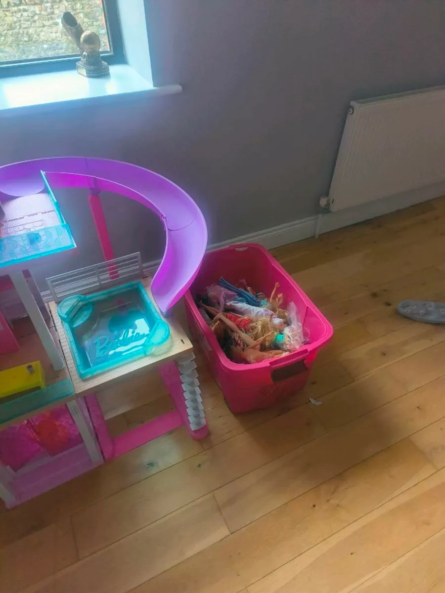 Barbie house - Image 3