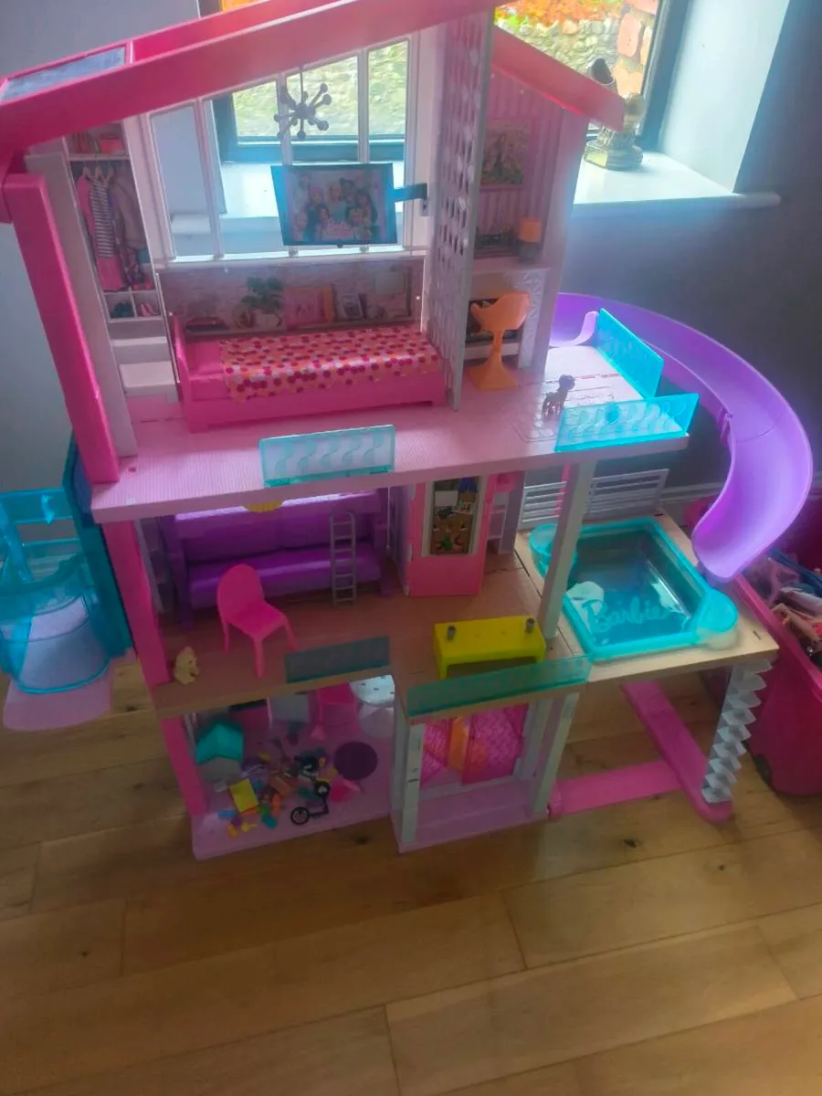 Barbie house - Image 4