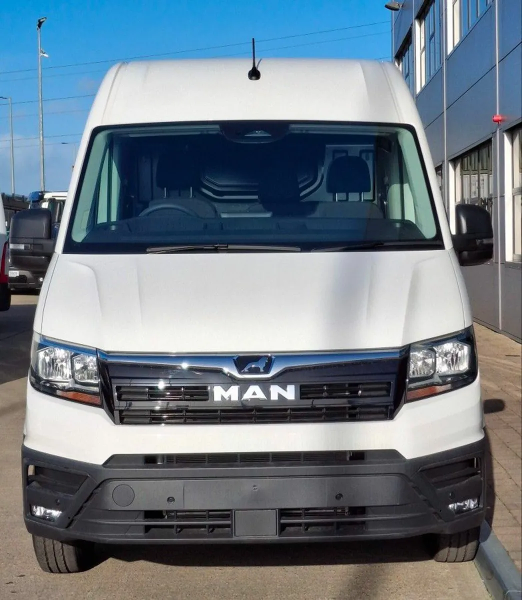 Man TGE TGE 3.180 MWB - HR - Image 2